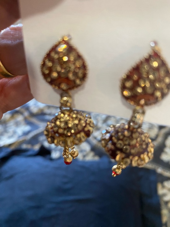 art class Jewelry - Art Class Elegant Red and Gold Drop Earrings